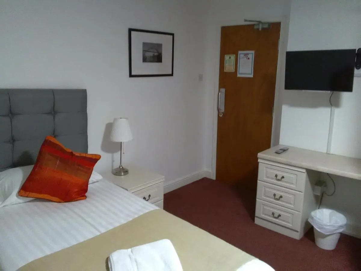 Clifton Hotel Newcastle